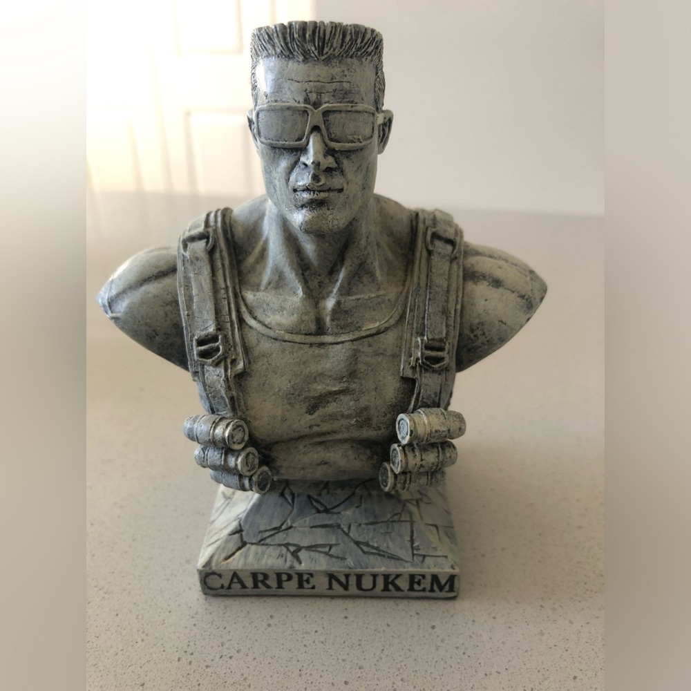 Duke Nukem Carpe Nukem Bust Statue